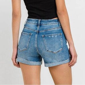 Vervet Super High Rise Raw Hem Button Fly Mom Shorts in Blue size Small